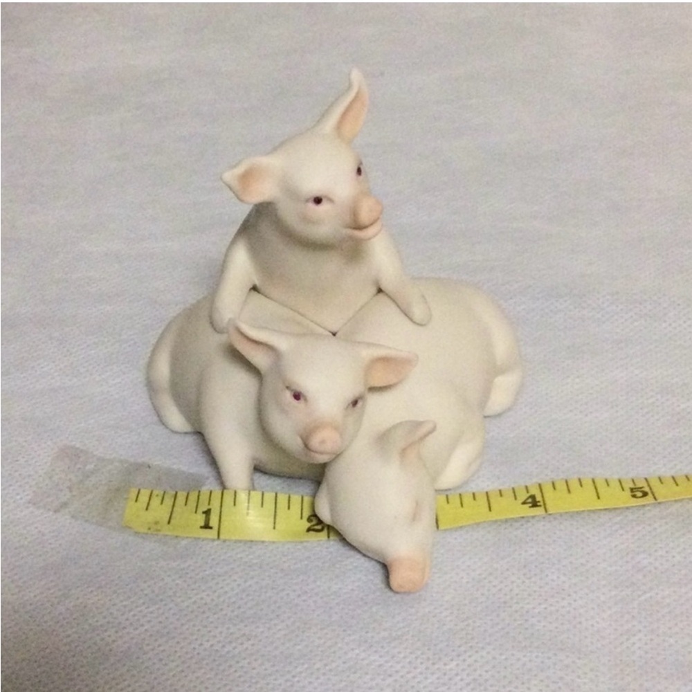 Cybis Porcelain Figurine The Three Little Pigs - Picture 3 of 8
